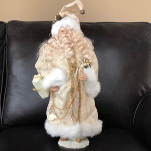 Vintage SANTA  Father Christmas Figure.